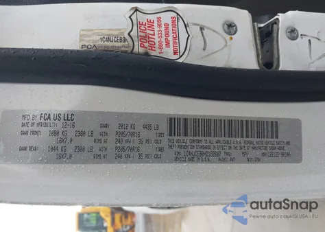 2017 Jeep Compass Latitude Fwd z USA, uszkodzony, nr VIN 1C4NJCEB0HD182687